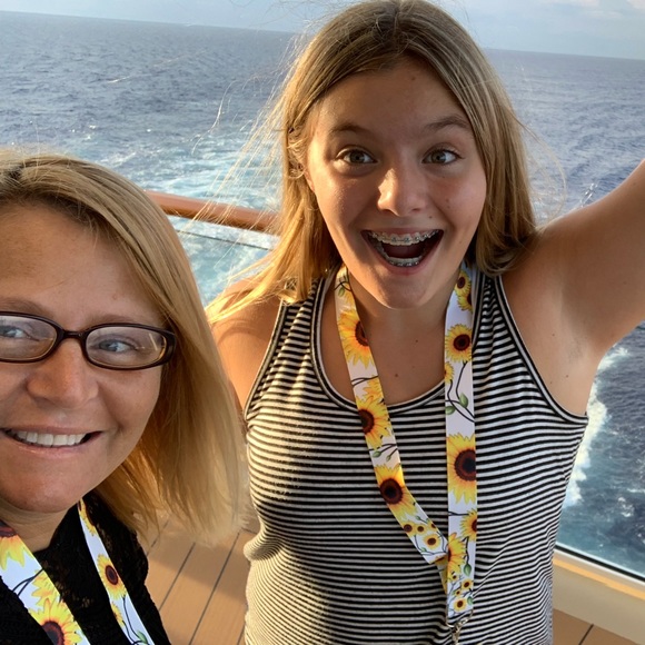 Meet your Posher, Jenny - Picture 7 of 8